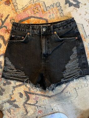 Topshop Size 4 Black Distressed Denim Shorts